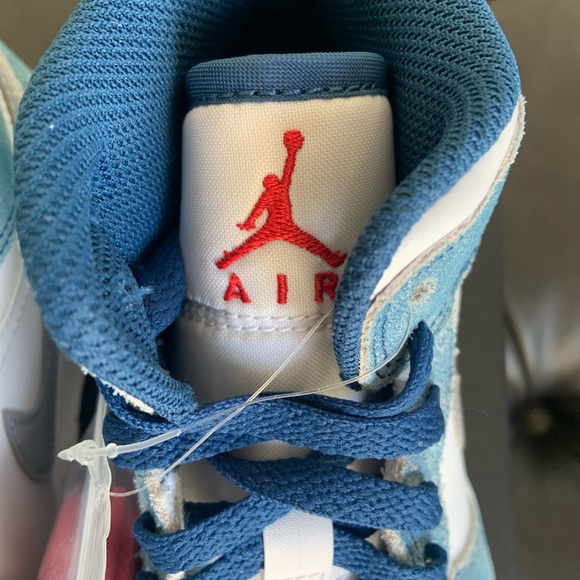 Jordan 1 Mid SE — FRENCH BLUE LIGHT STEEL (GS) - Picture 9 of 12